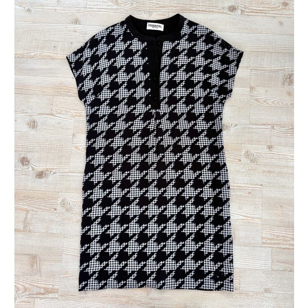 Essentiel Antwerp Houndstooth‎ Short Sleeve Shift Dress | Black/Navy 34